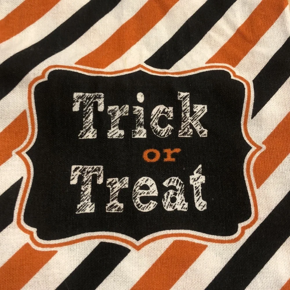 NWT Trick or treat kitchen towel